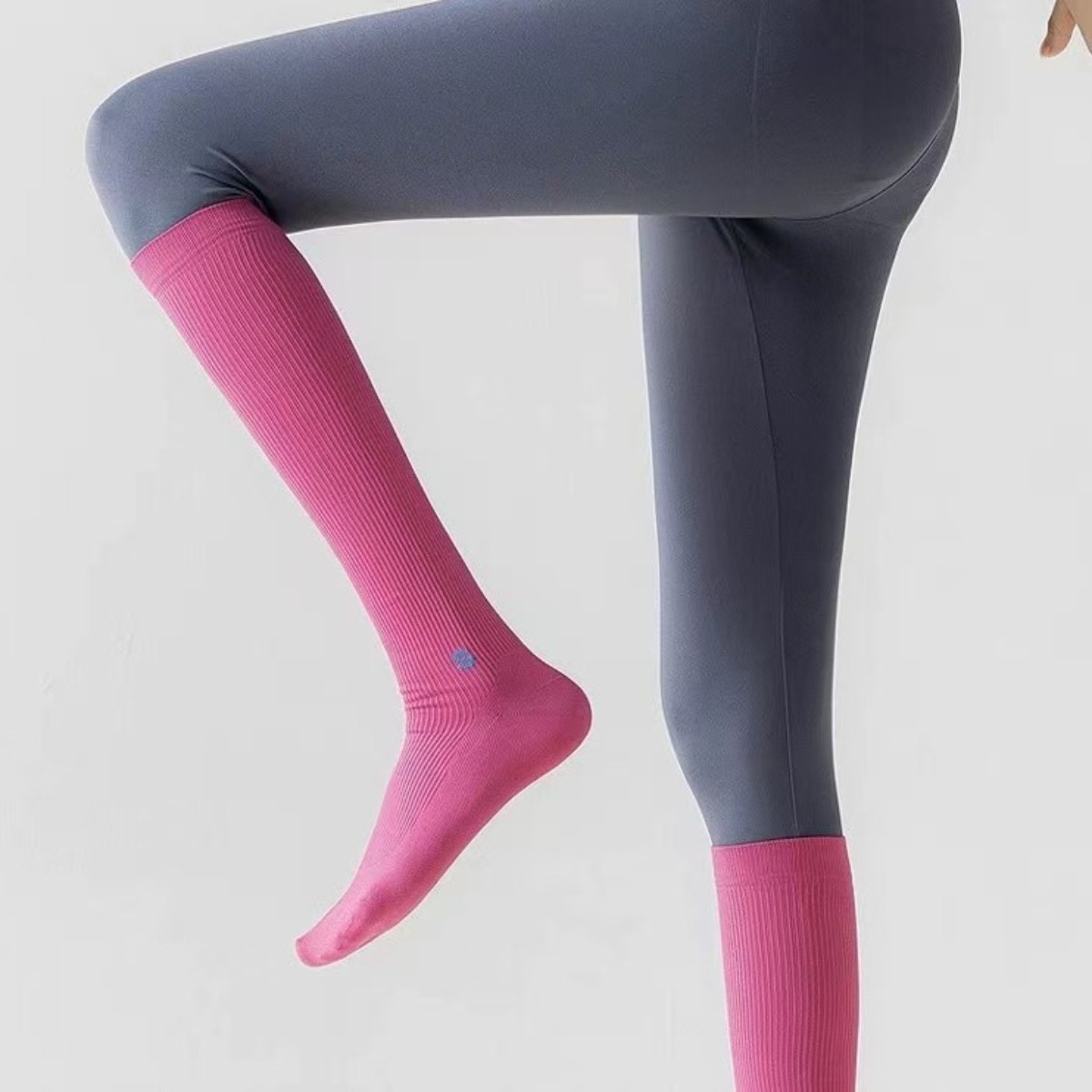 女性用プロスポーツ用圧縮ふくらはぎソックス、ランニング、縄跳 - Compression Calf Sleeve のレビューと価格
